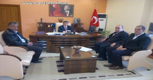 Yogisad'dan Yerk�y Kaymakam� Gale'ye Onur Belgesi